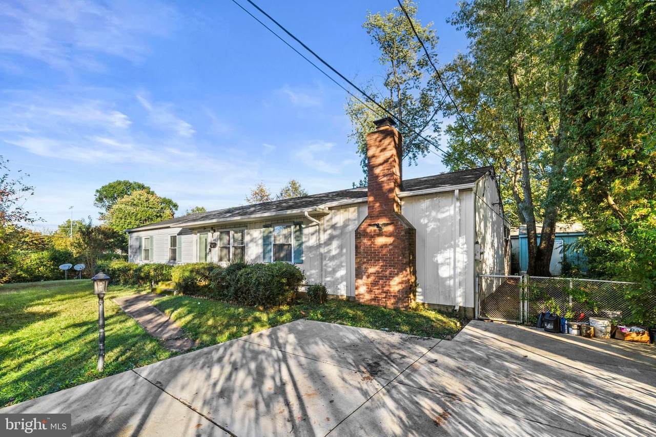 418 Patrick Lane - Photo 1