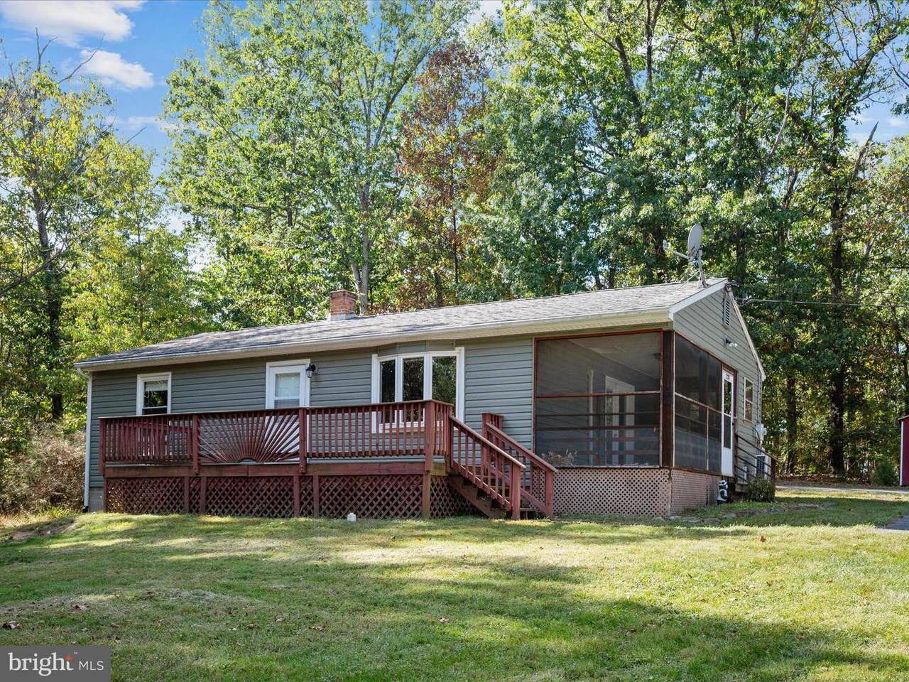 220 Chestnut Grove Road - Photo 1