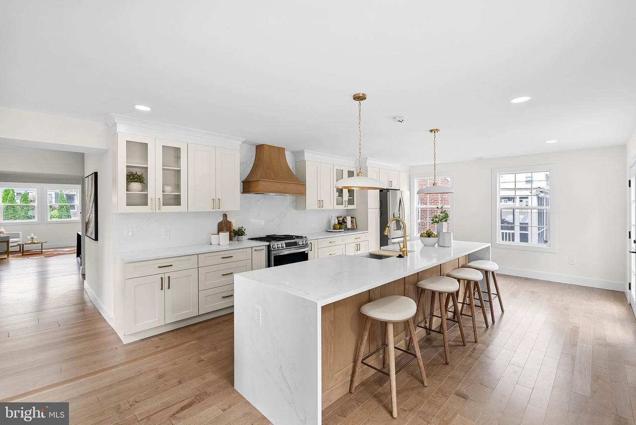 1805 Pollard Street - Photo 1