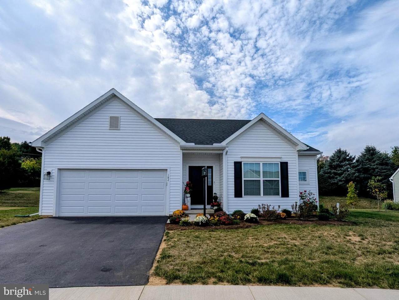 182 Kephart Street - Photo 1