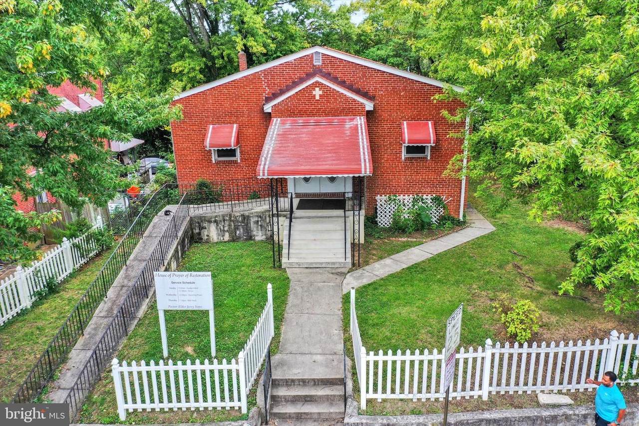 920 Whitmore Avenue - Photo 1