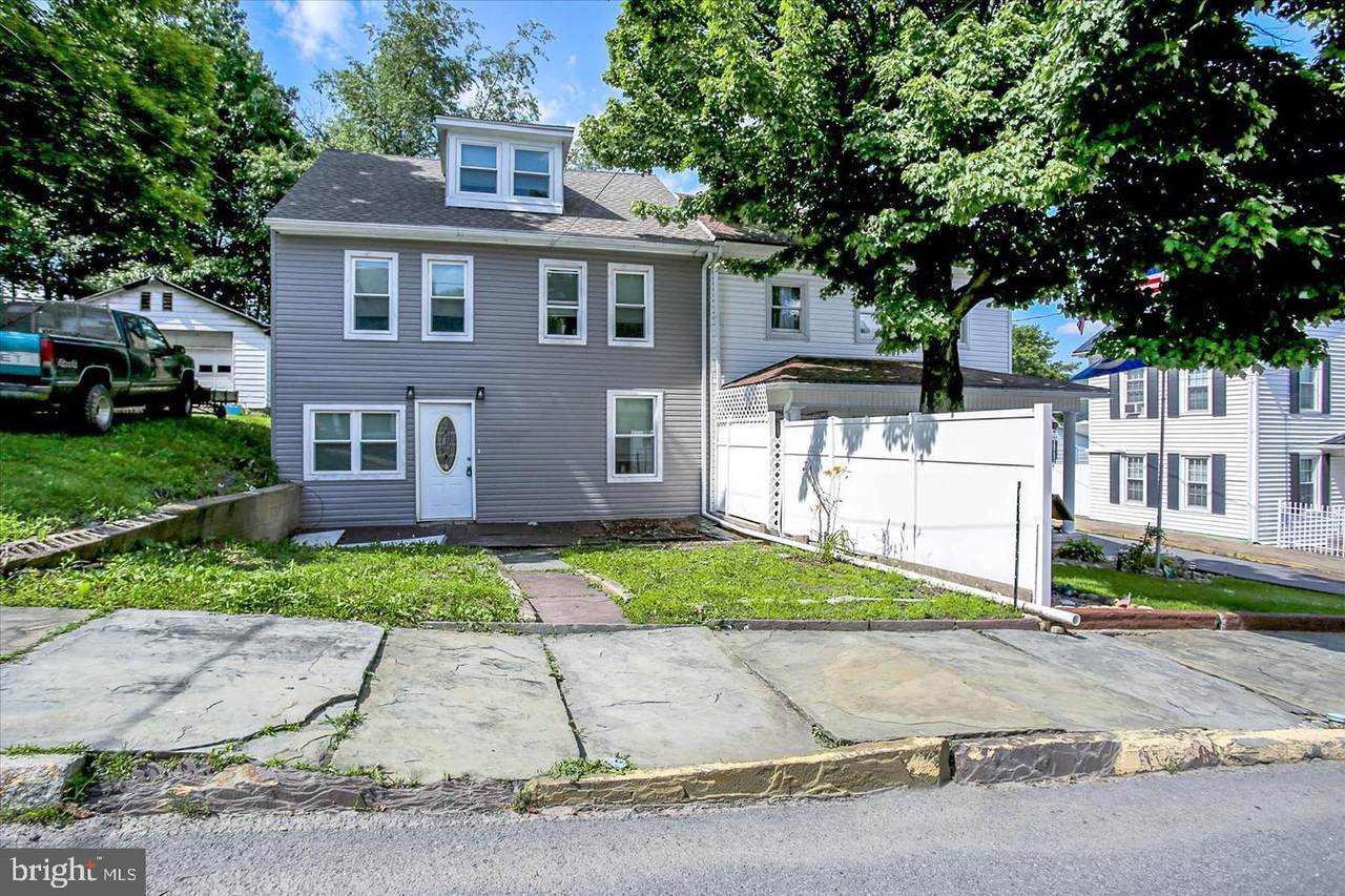 829-831 Pine Street - Photo 1