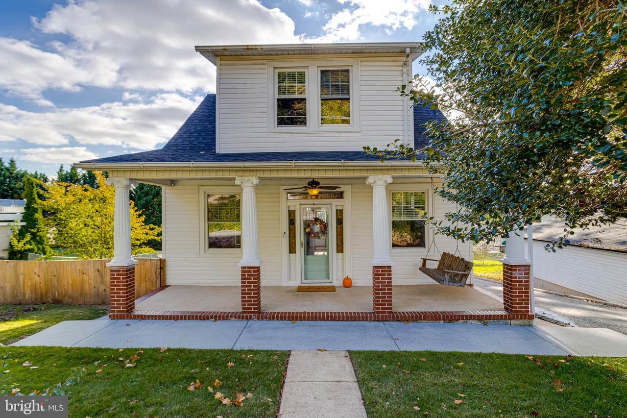 1329 Pine Grove Avenue - Photo 1