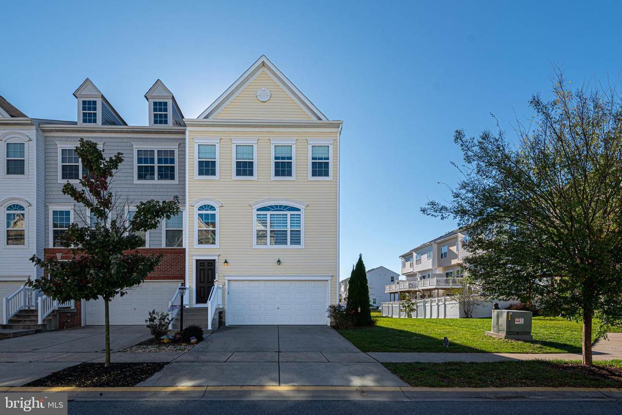 21096 Brunswick Lane - Photo 1