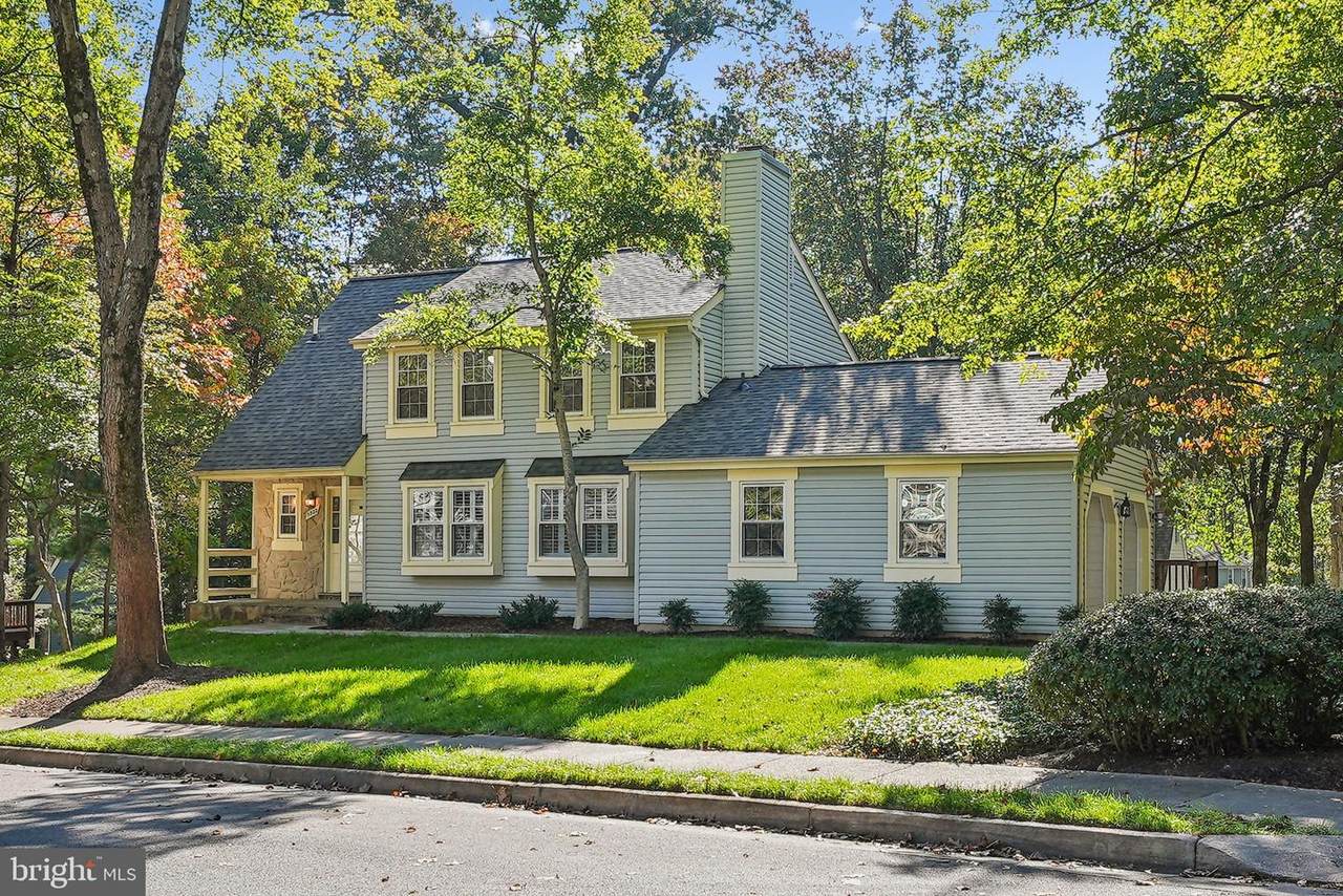 5922 New England Woods Drive - Photo 1