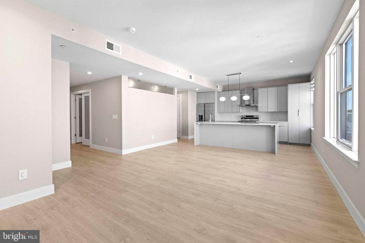 4720 Richmond Street - Photo 1