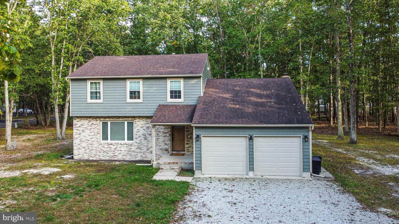 3117 Pinewood Drive - Photo 1