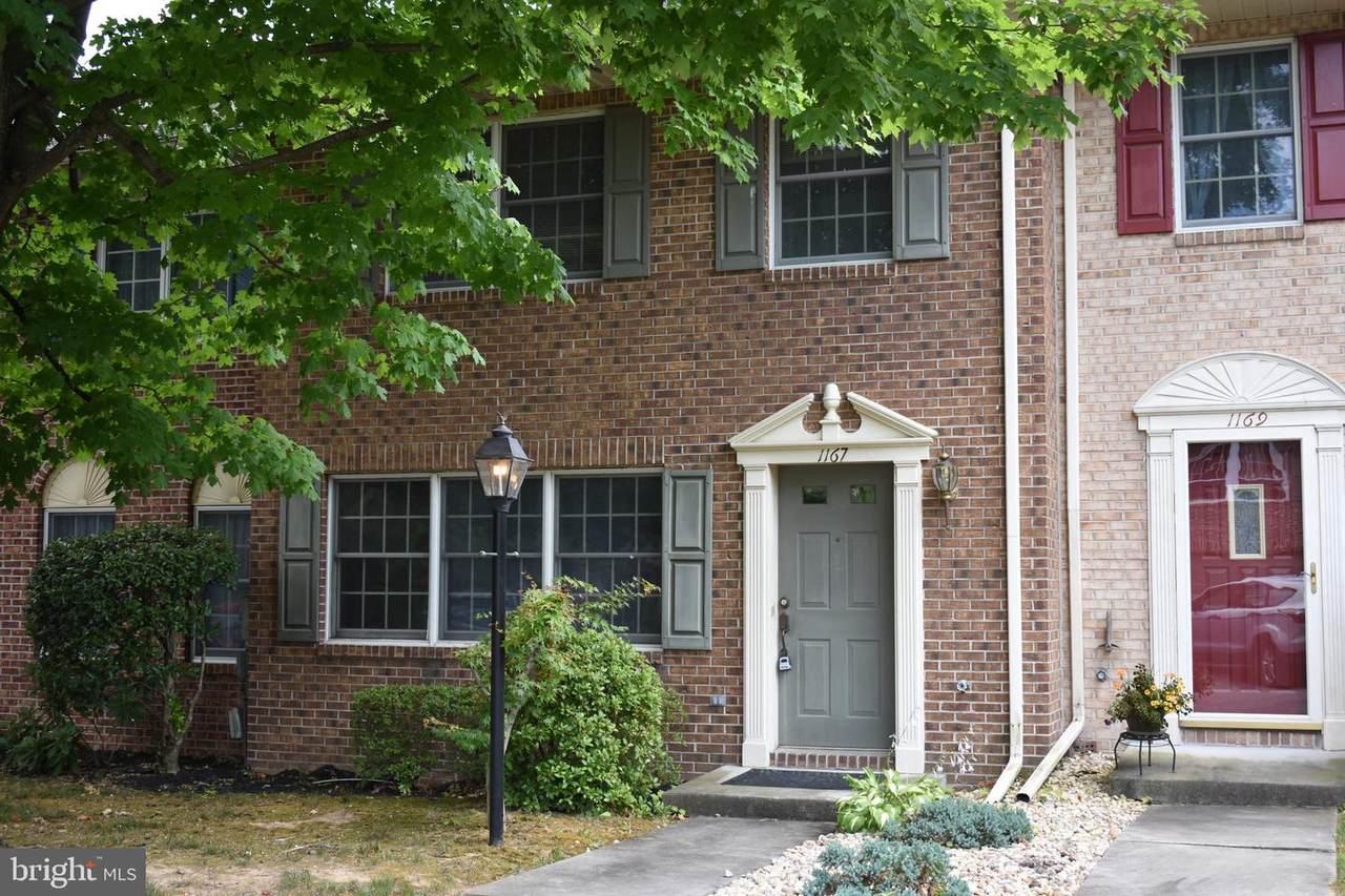 1167 Fairchild Avenue - Photo 1