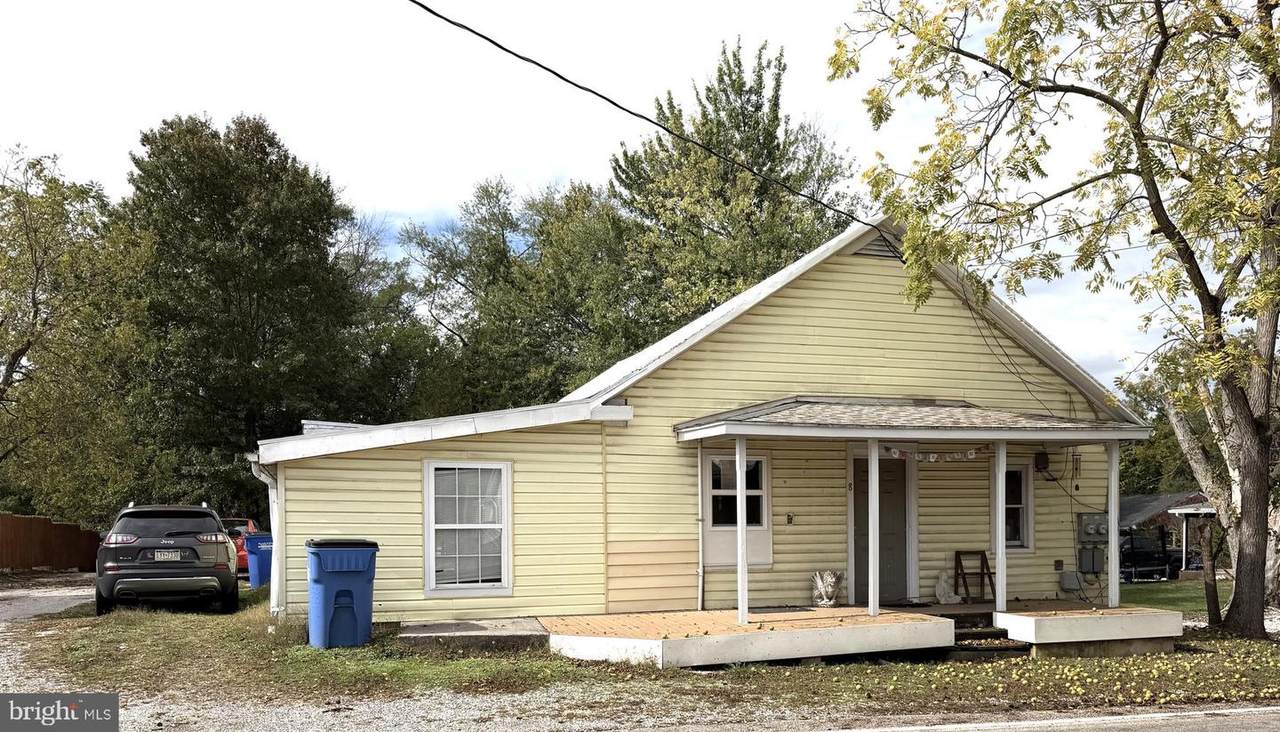 8 Maple Street - Photo 1