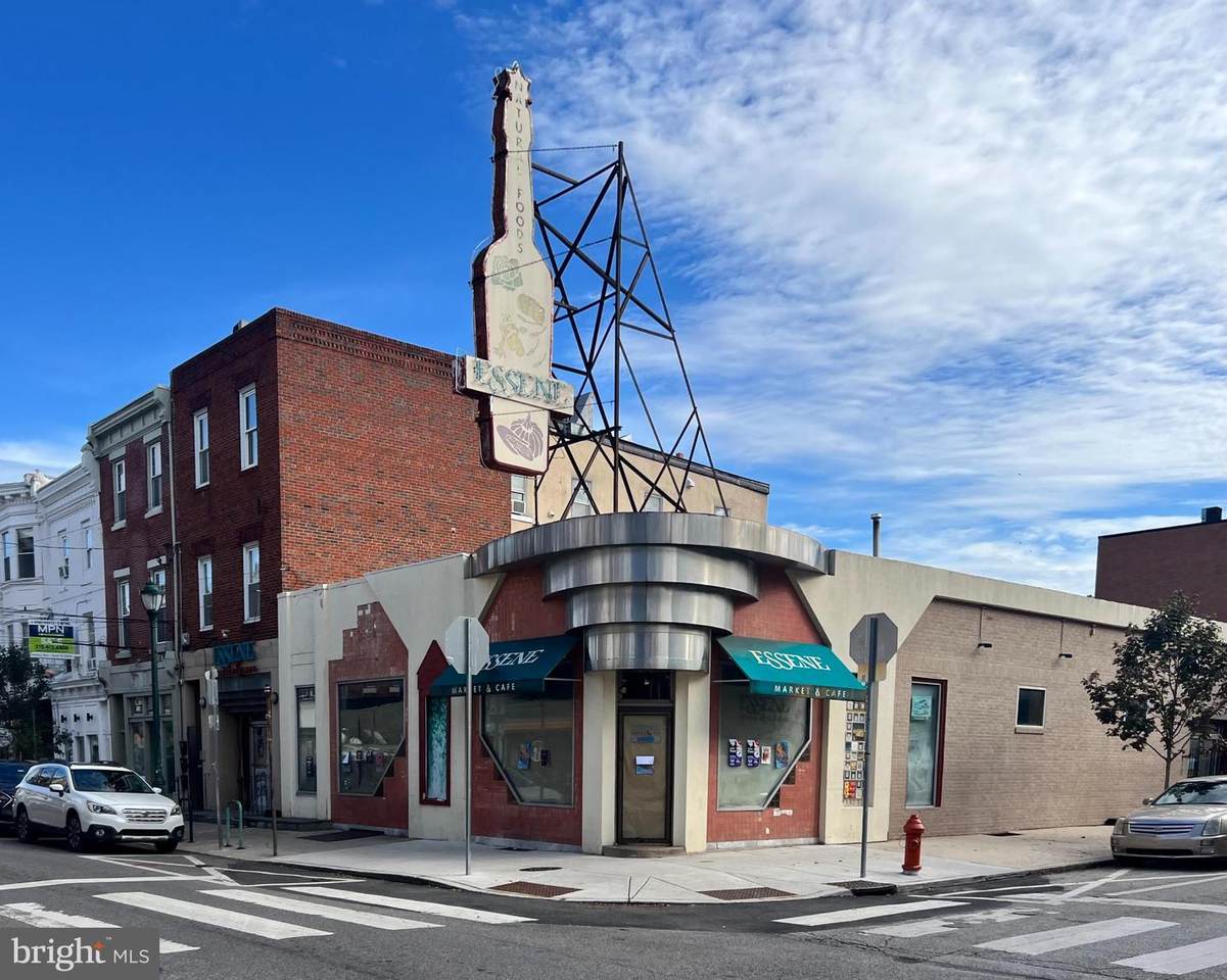 719 4TH Street - Photo 1