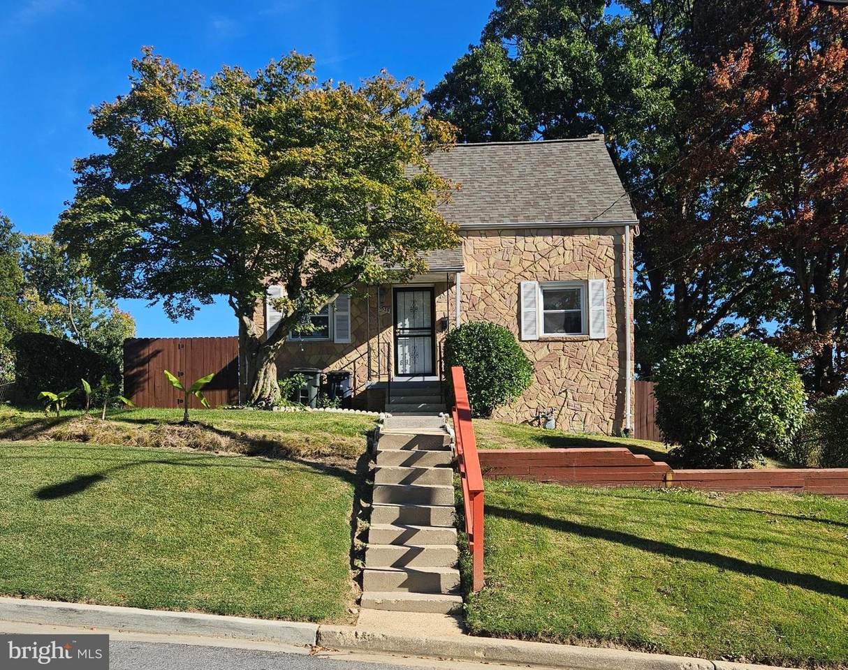 5529 Volta Avenue - Photo 1