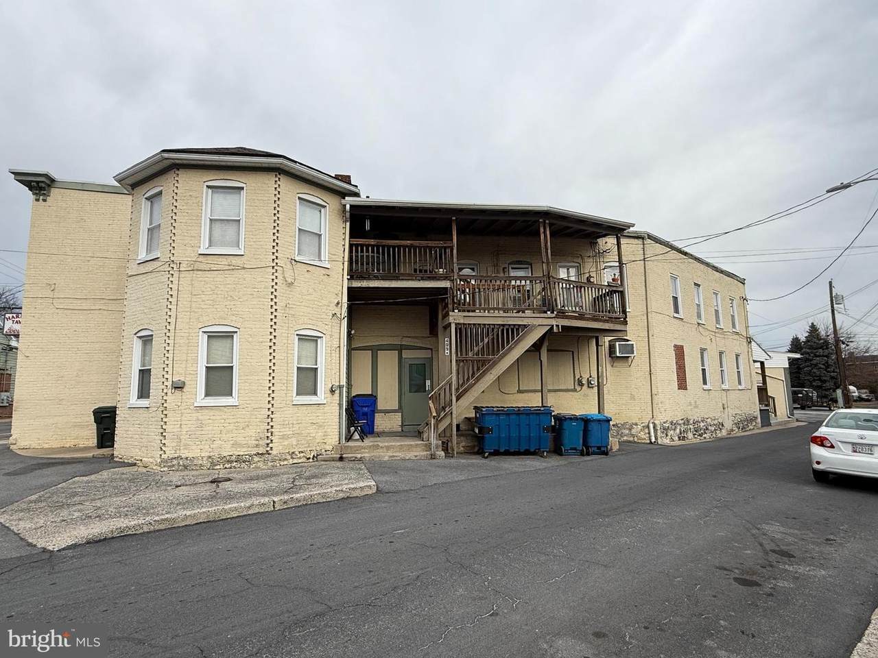 500 Salem Avenue - Photo 1