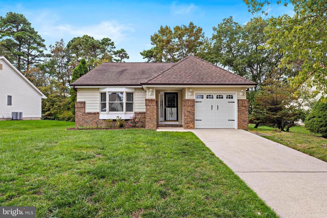 102 Ash Road - Photo 1