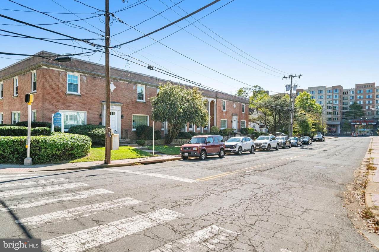 130 Little Falls Street - Photo 1