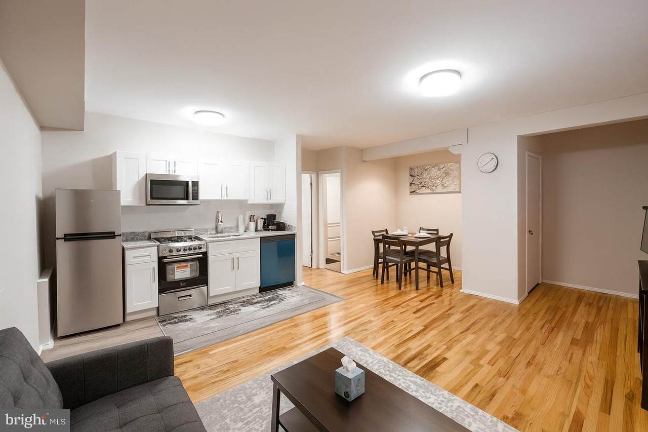 1214 Waverly Walk - Photo 1