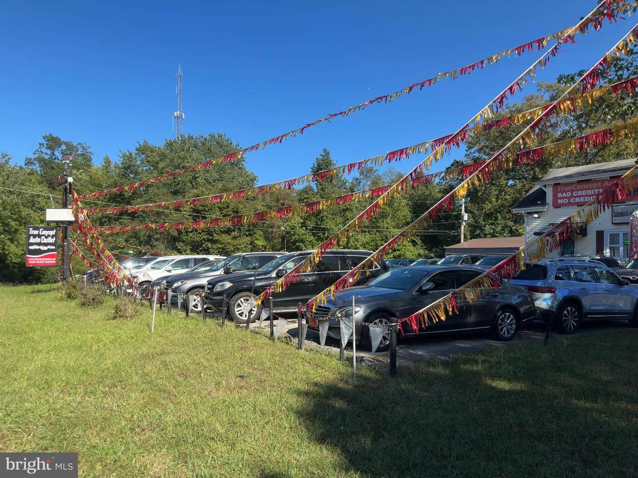 11750 Oak Manor Drive - Photo 1