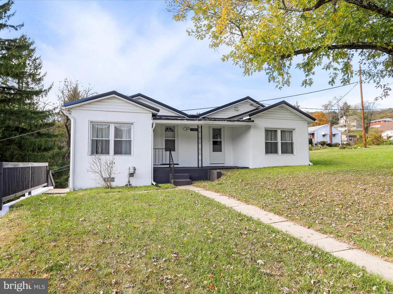 12521 Denny Drive - Photo 1