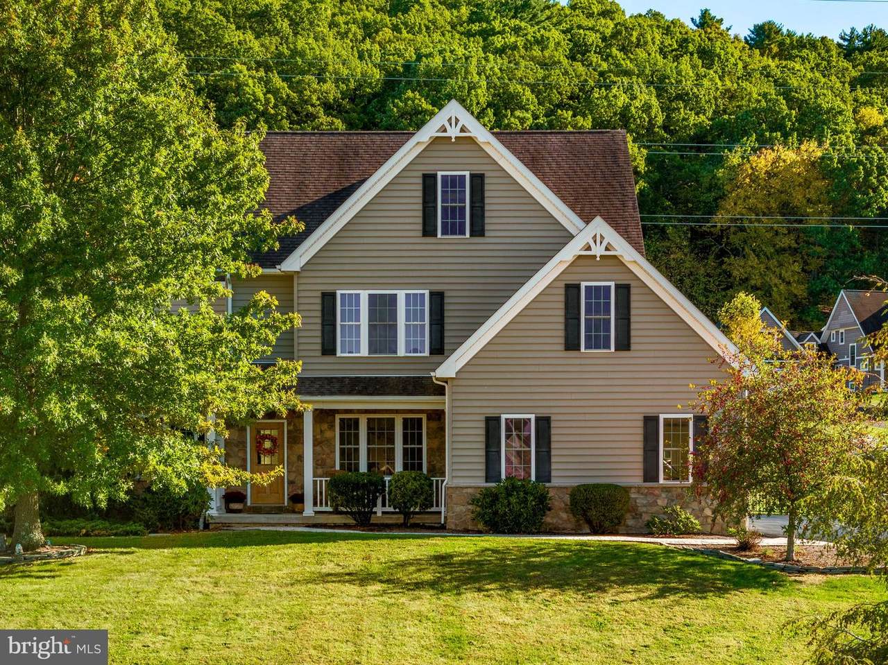 955 Sabra Way - Photo 1