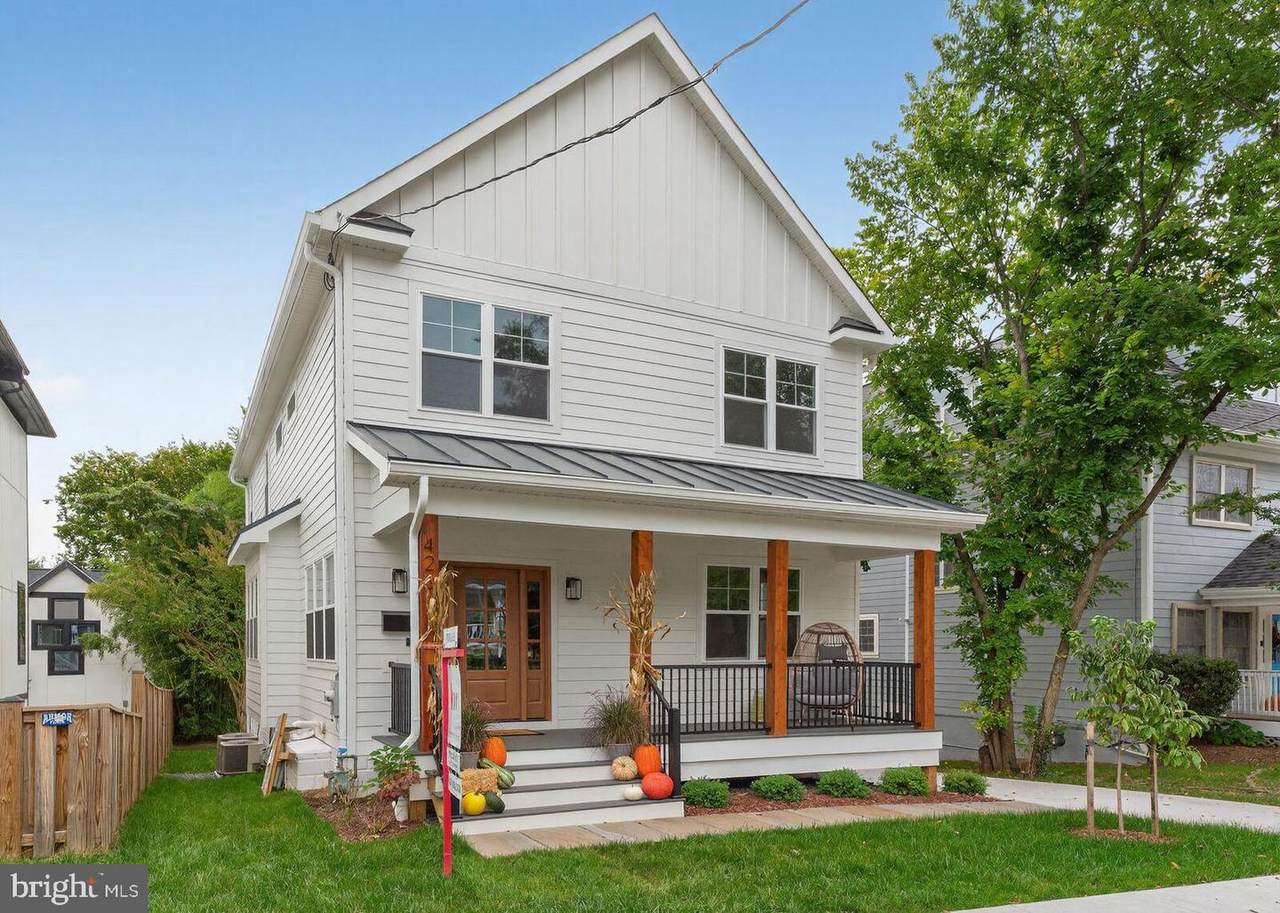 423 Cleveland Street - Photo 1