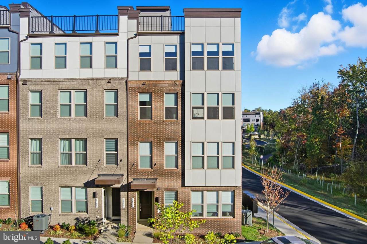 2490 Connector Alley - Photo 1