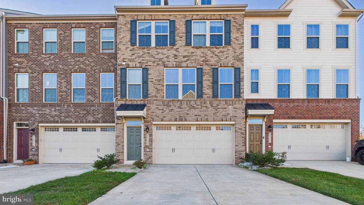 8909 Foxway Ridge Lane - Photo 1