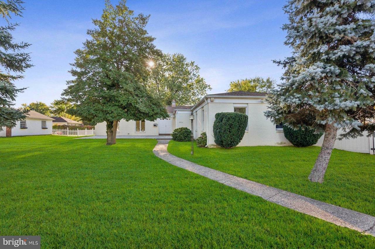 2611 Barton Court - Photo 1