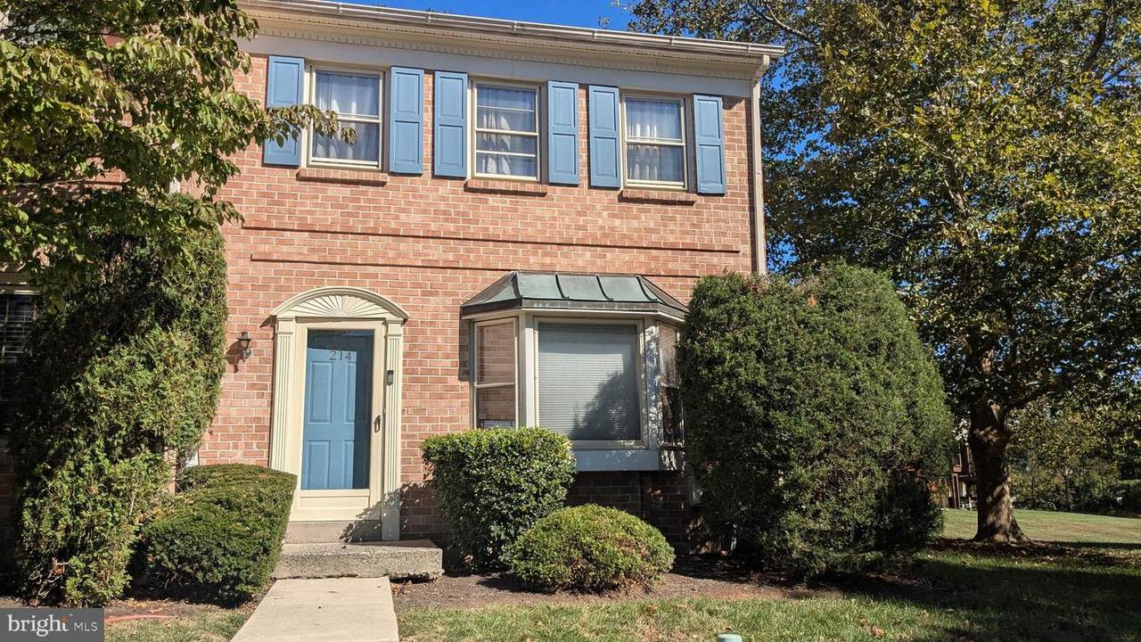 214 Washington Court - Photo 1