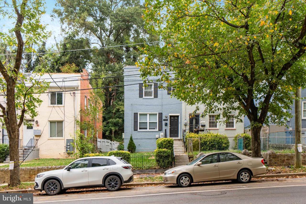 224 Malcolm X Avenue - Photo 1