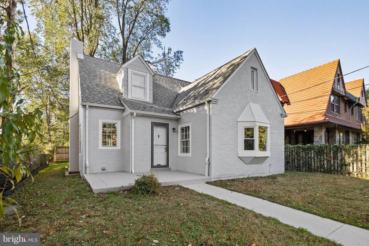 715 Dorset Street - Photo 1