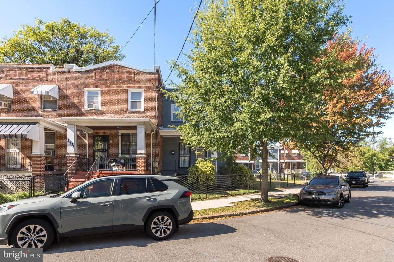 1401 18TH Place - Photo 1