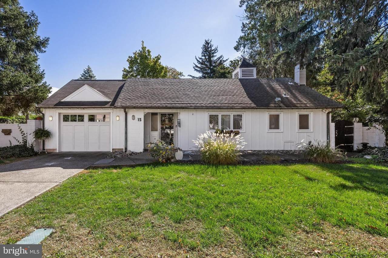 15 Carriage House Lane - Photo 1