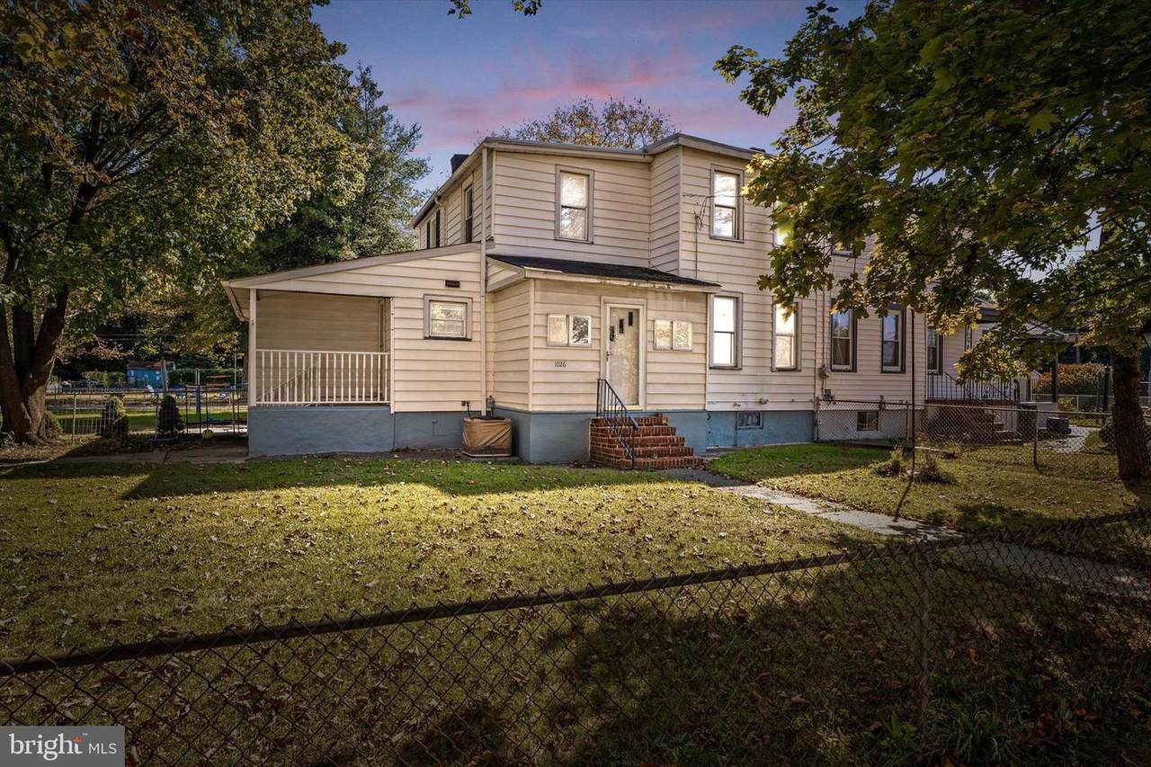 1026 5TH Street - Photo 1