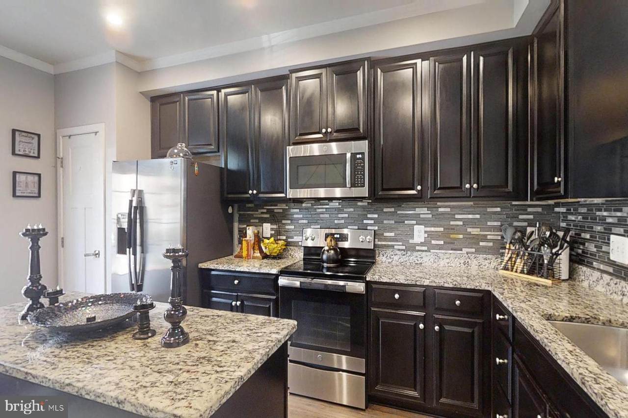 950 Mississippi Avenue - Photo 1