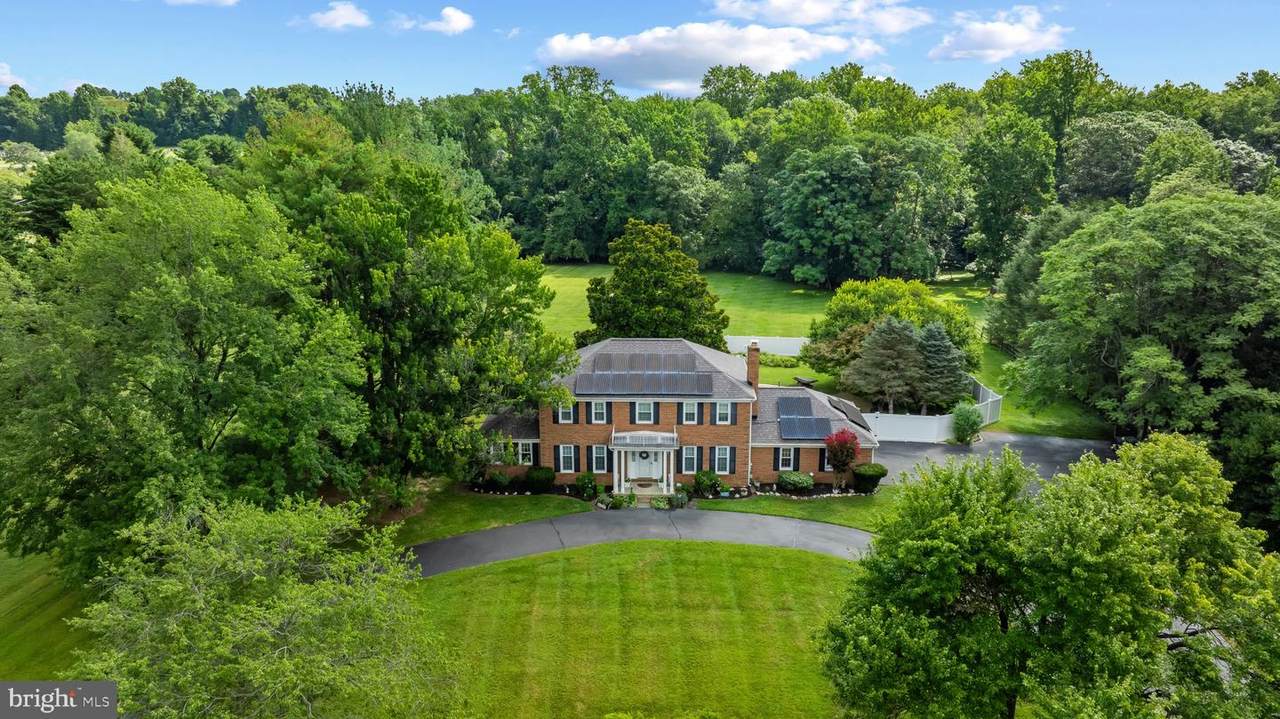 3501 Foxhall Drive - Photo 1