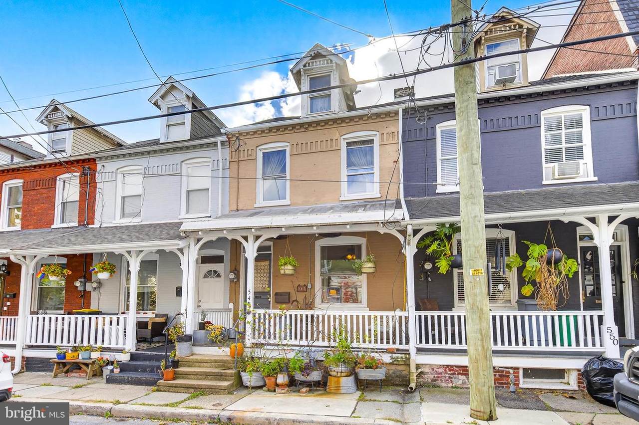 548 Spruce Street - Photo 1