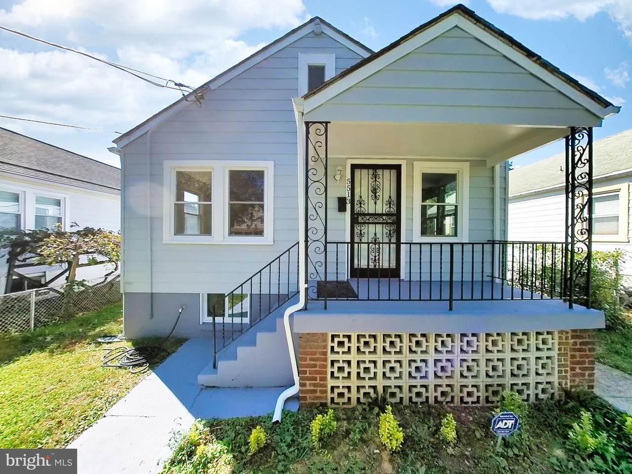 5513 Jay Street - Photo 1