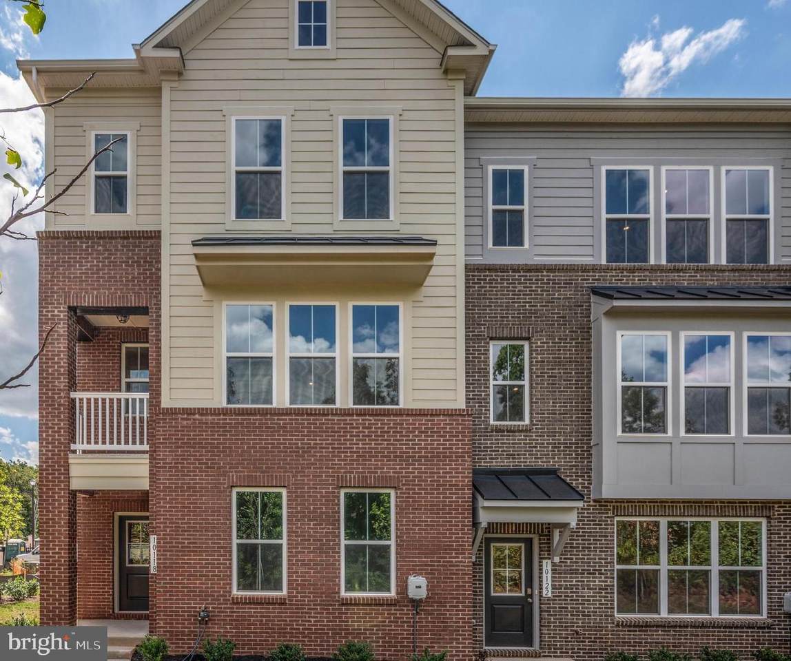 10118 Queens Way - Photo 1