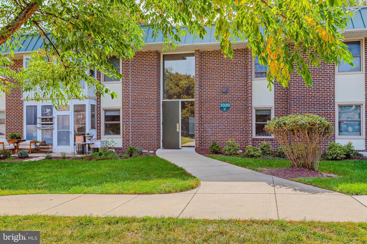 3320 Chiswick Court - Photo 1