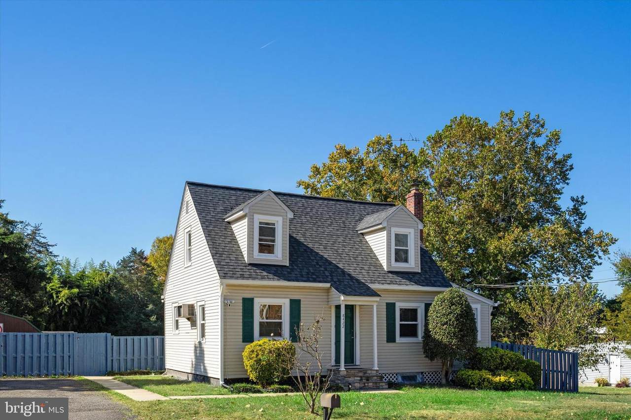 8422 Radford Avenue - Photo 1