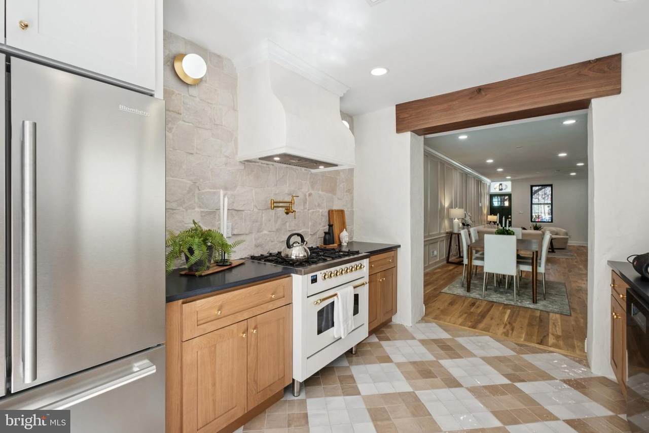 842 Wharton Street - Photo 1