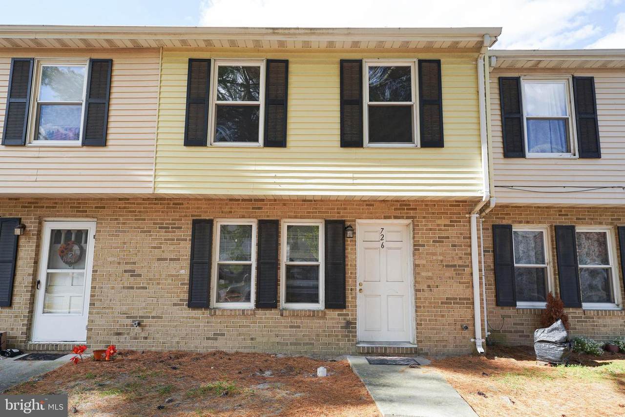 726 Hemlock Street - Photo 1