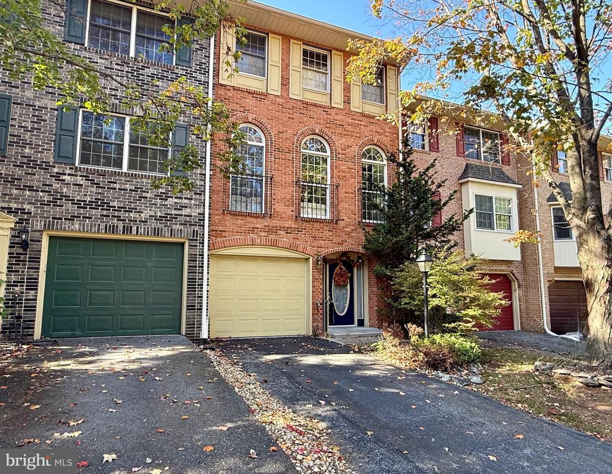 1028 Lindsay Lane - Photo 1