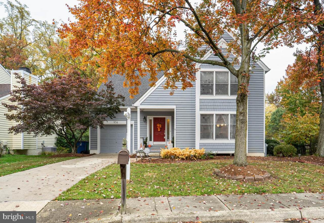 934 Langdon Court - Photo 1