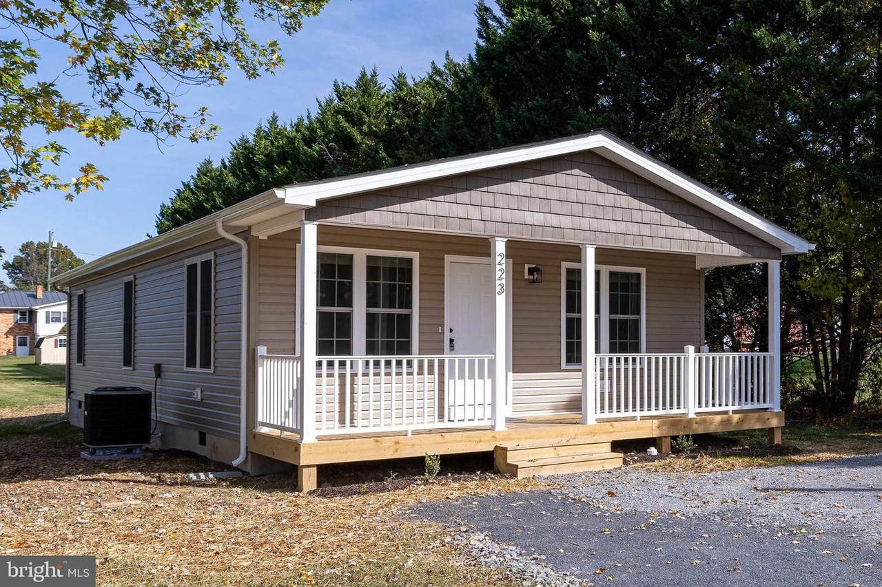 223 Fairview Road - Photo 1