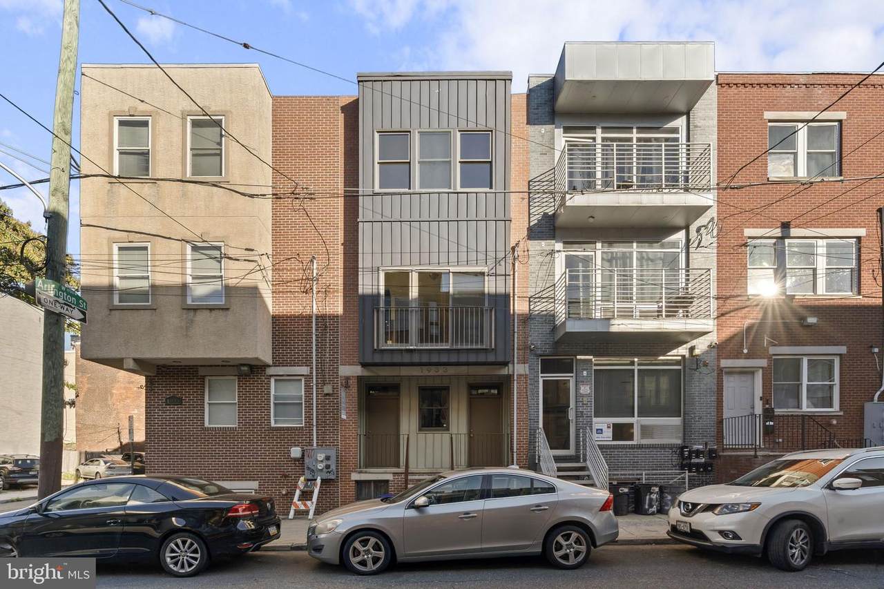 1933 18TH Street - Photo 1