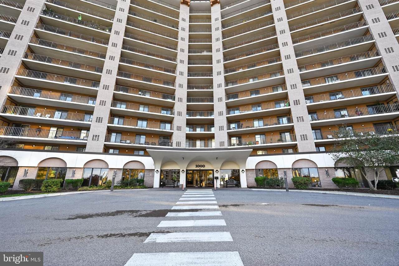 10413 Valley Forge Circle - Photo 1