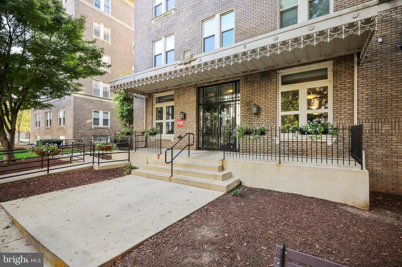 1308 Clifton Street - Photo 1