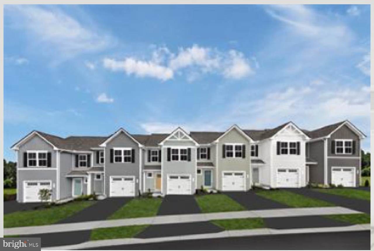 37 Debra Lane - Photo 1