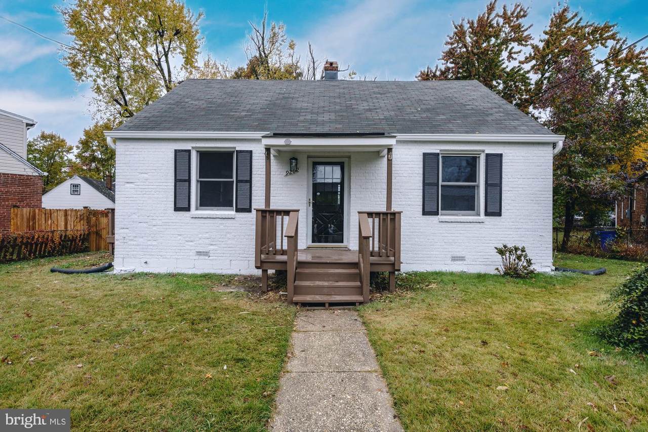 9202 51ST Avenue - Photo 1