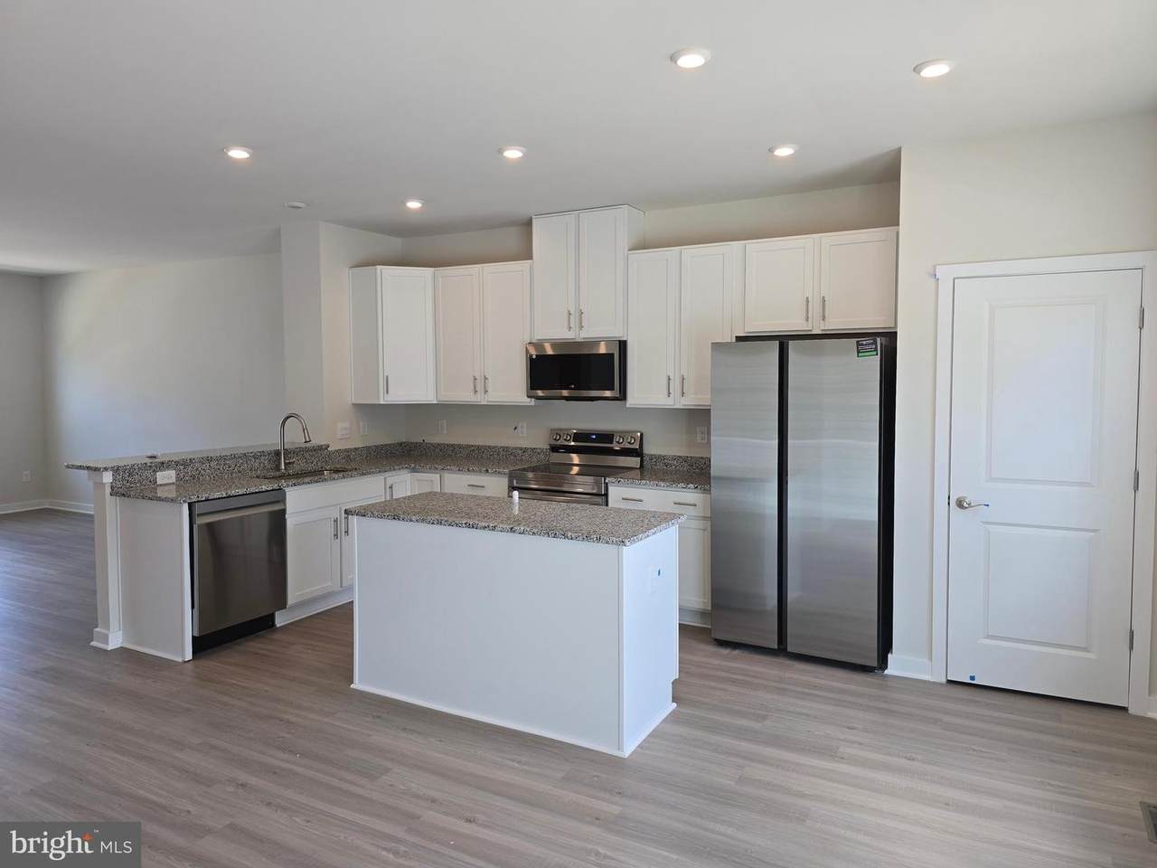 107 Boone Court - Photo 1